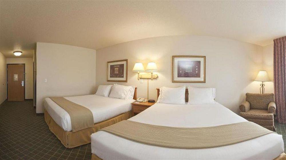 Holiday Inn Express & Suites Yankton By Ihg Buitenkant foto
