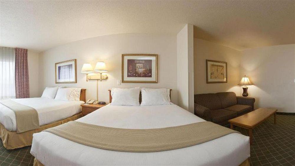 Holiday Inn Express & Suites Yankton By Ihg Buitenkant foto