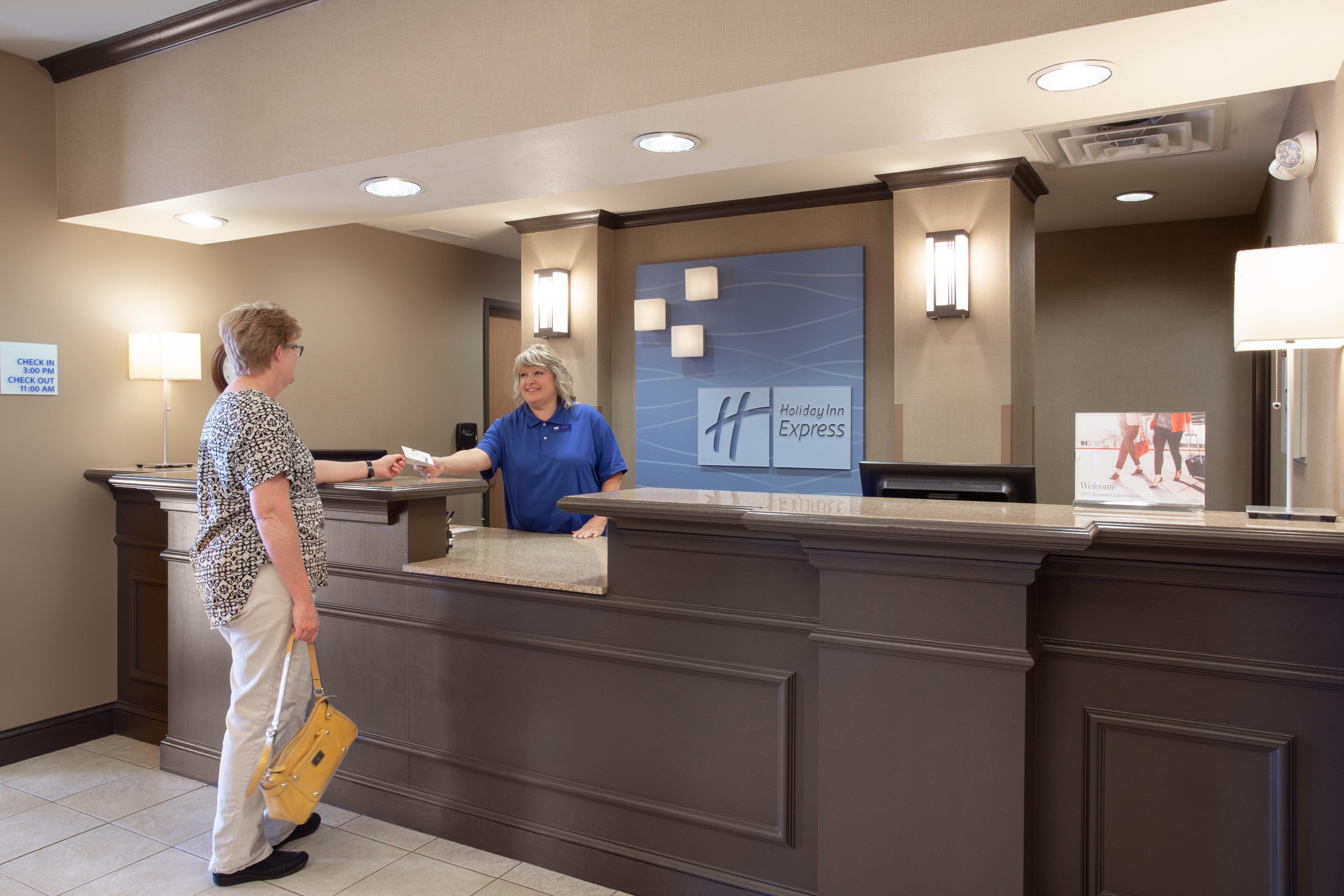 Holiday Inn Express & Suites Yankton, An Ihg Hotel Buitenkant foto