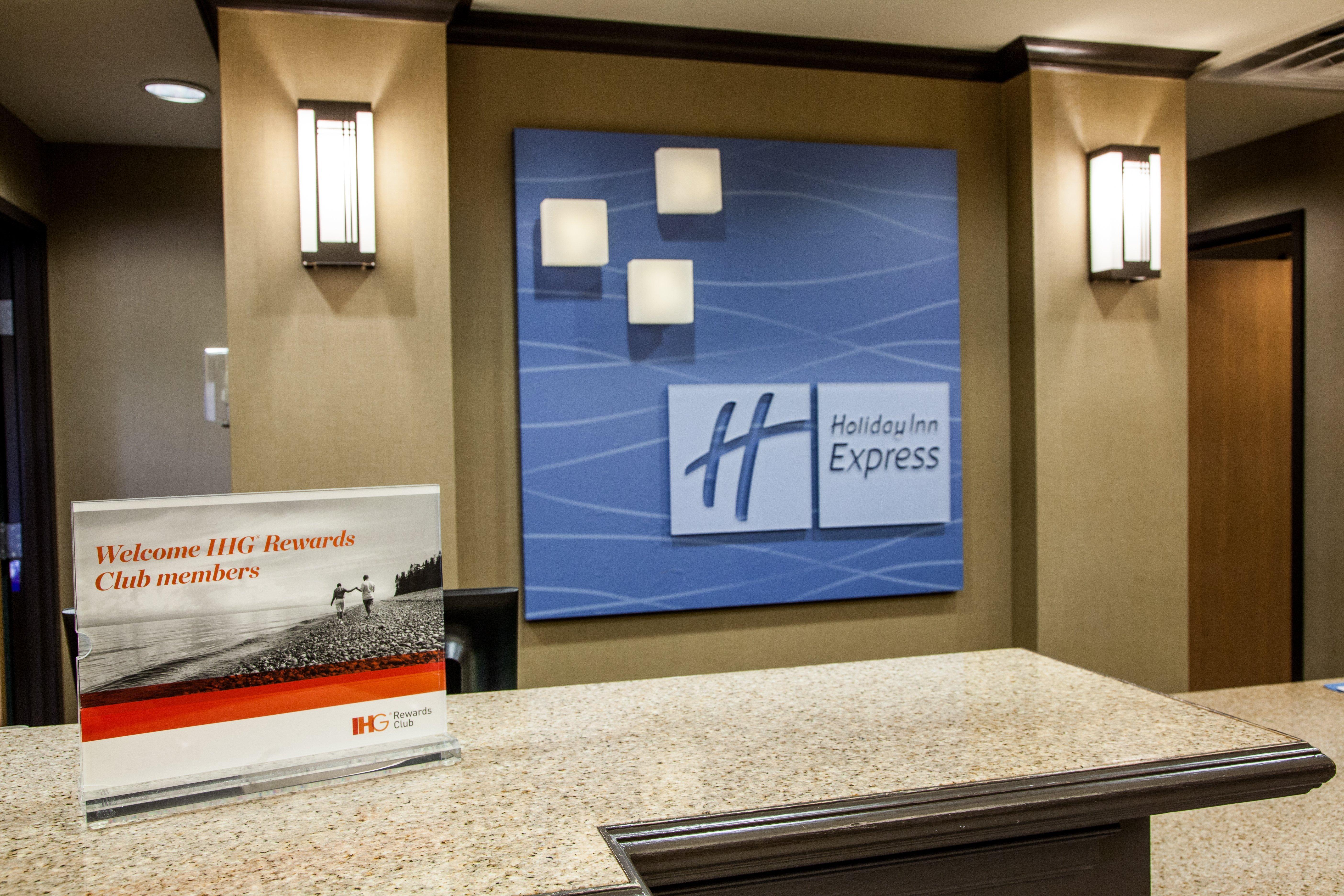 Holiday Inn Express & Suites Yankton By Ihg Buitenkant foto
