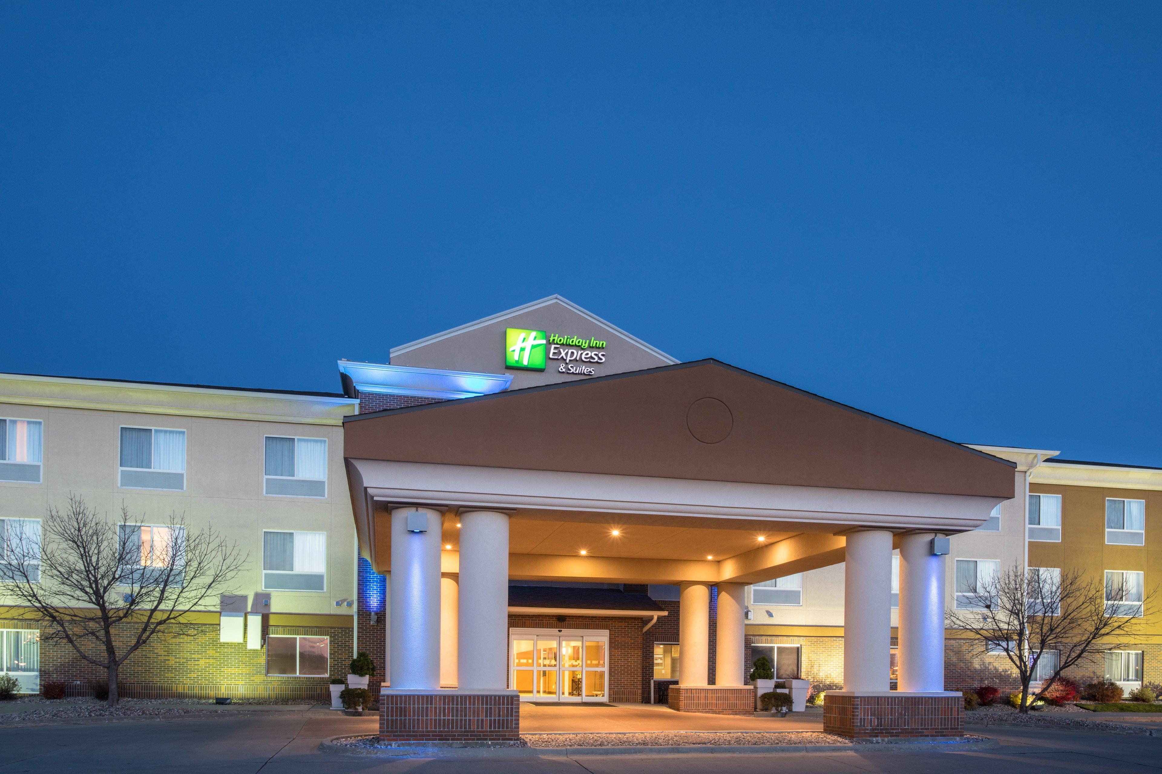 Holiday Inn Express & Suites Yankton, An Ihg Hotel Buitenkant foto