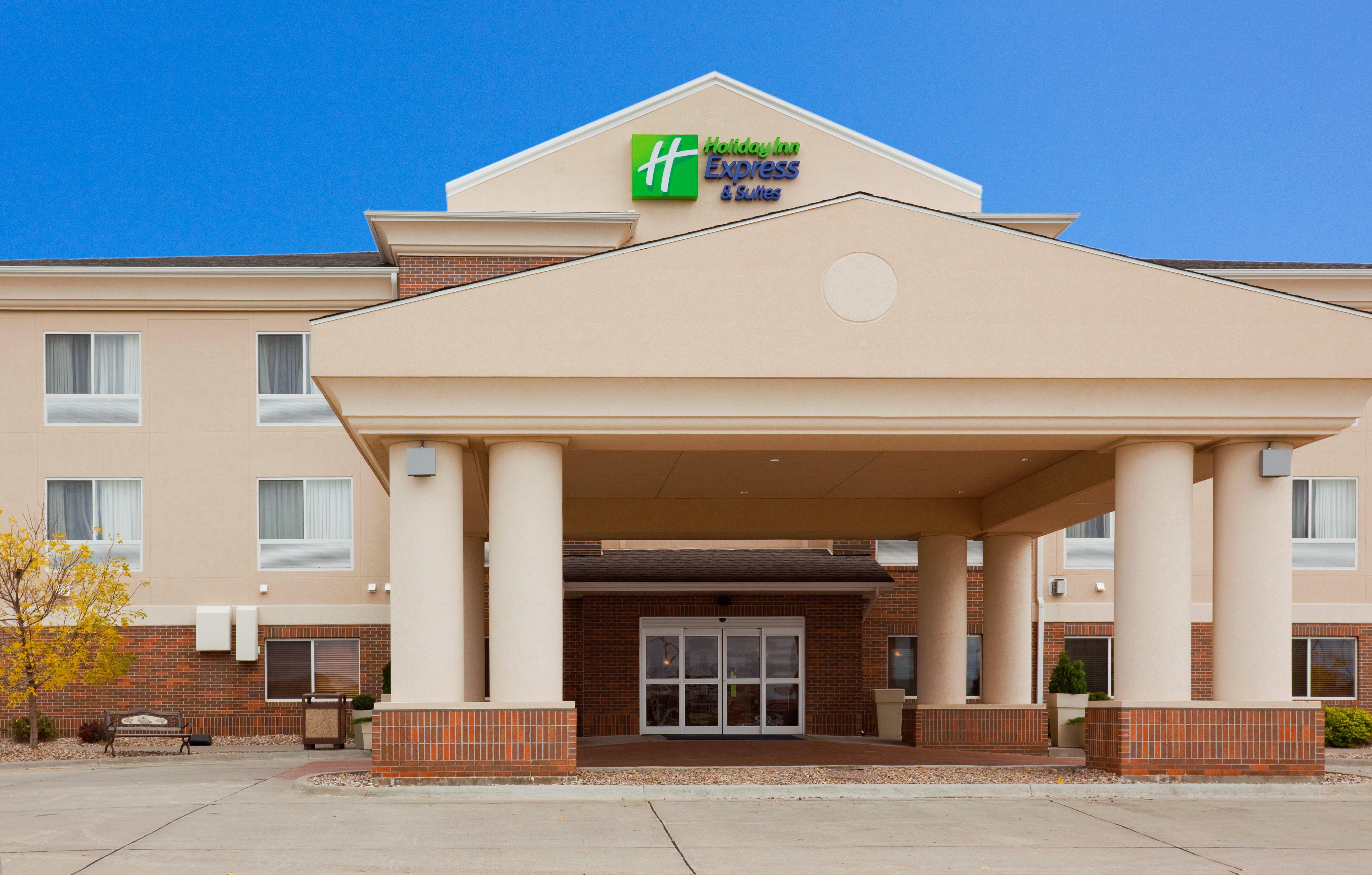 Holiday Inn Express & Suites Yankton By Ihg Buitenkant foto