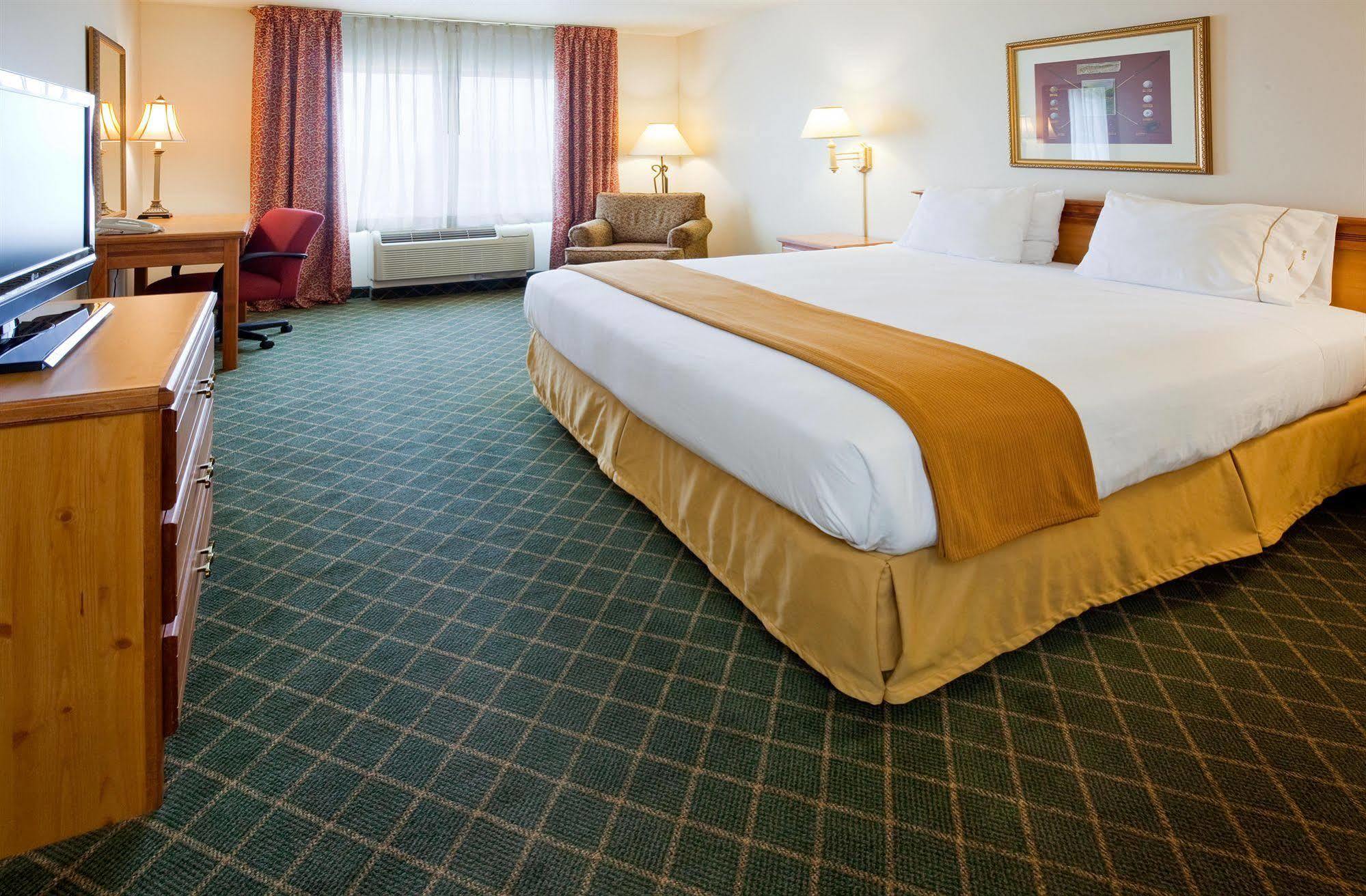 Holiday Inn Express & Suites Yankton By Ihg Kamer foto